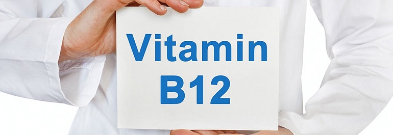 Врач приглашает сдать кровь на витамин B12